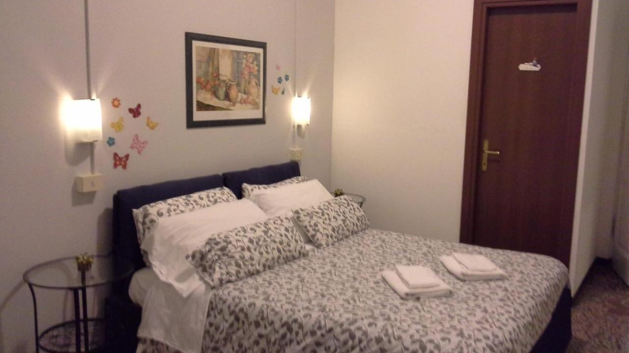 Bed and Breakfast Argentina House à Gênes Extérieur photo